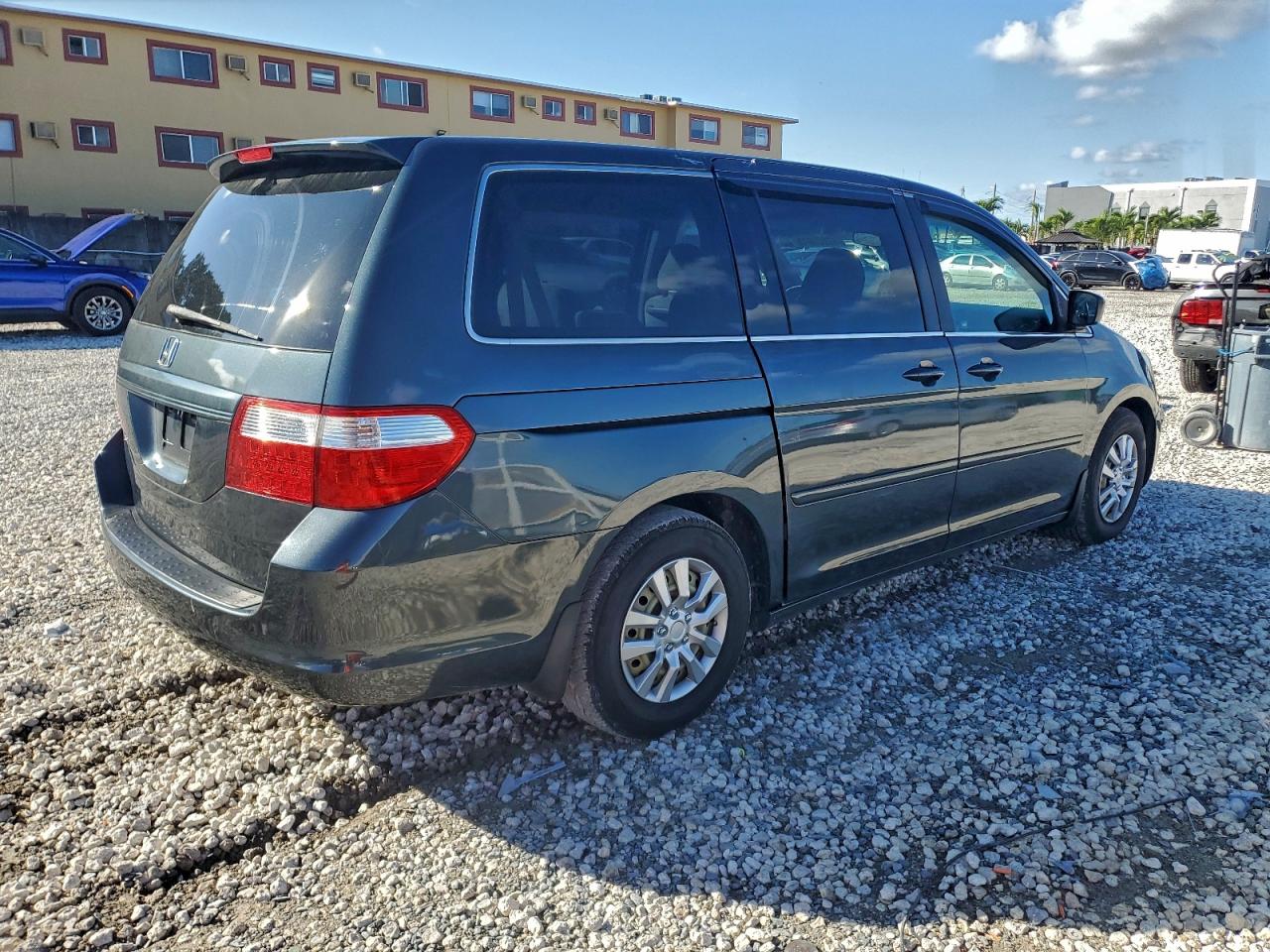 2006 HONDA ODYSSEY LX photo 3