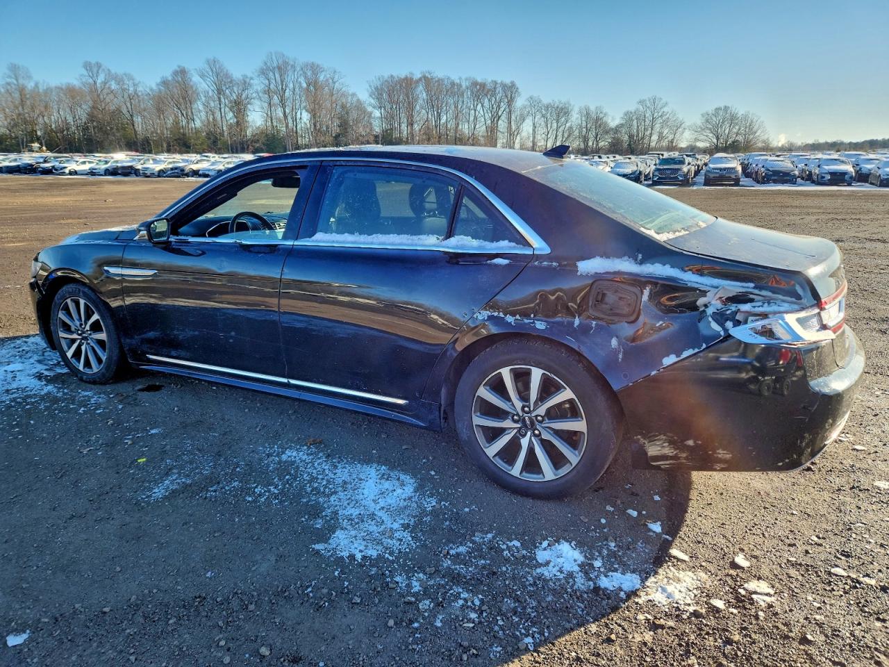 2018 LINCOLN CONTINENTAL photo 2