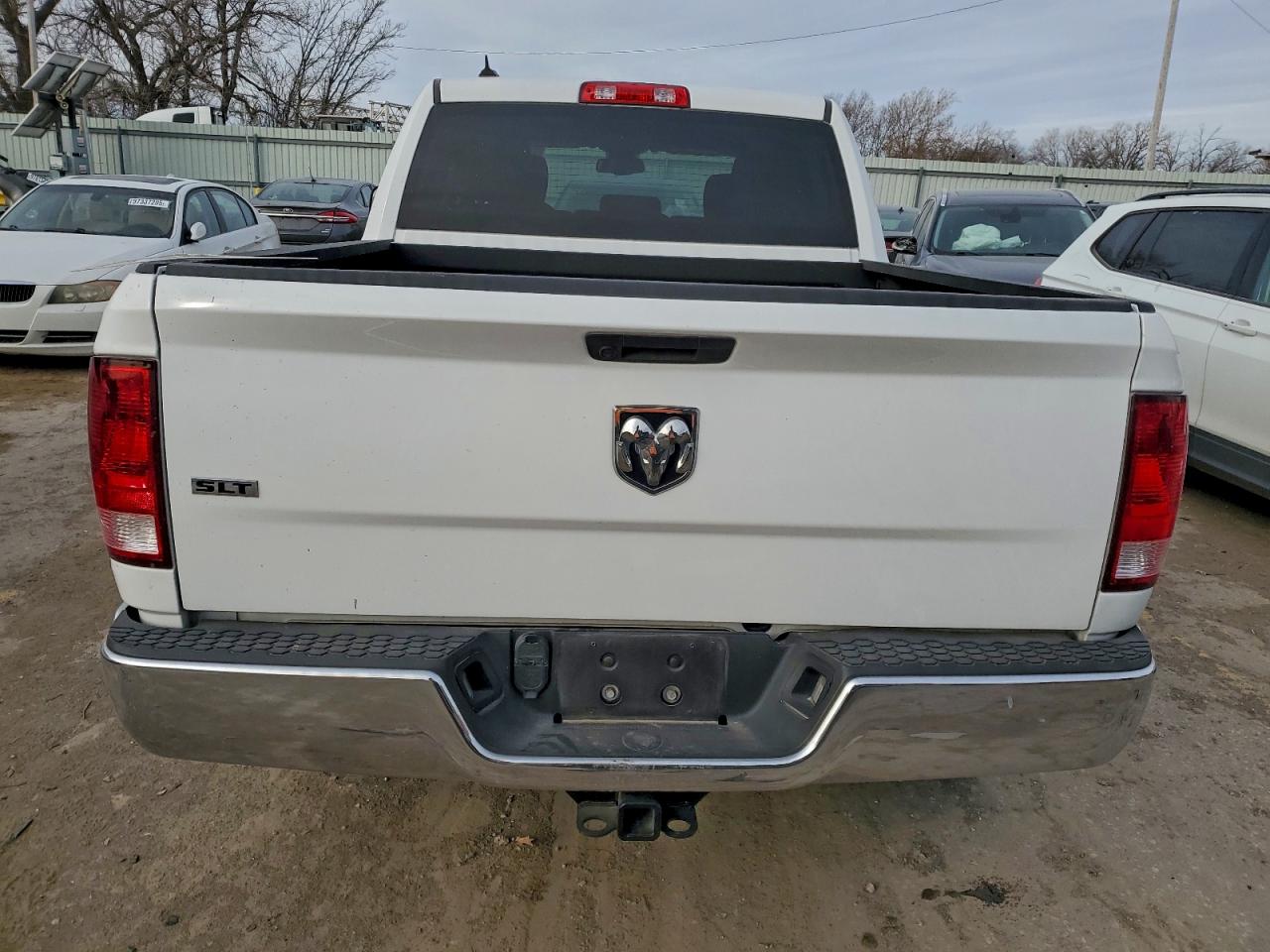 2023 RAM 1500 CLASSIC SLT photo 6