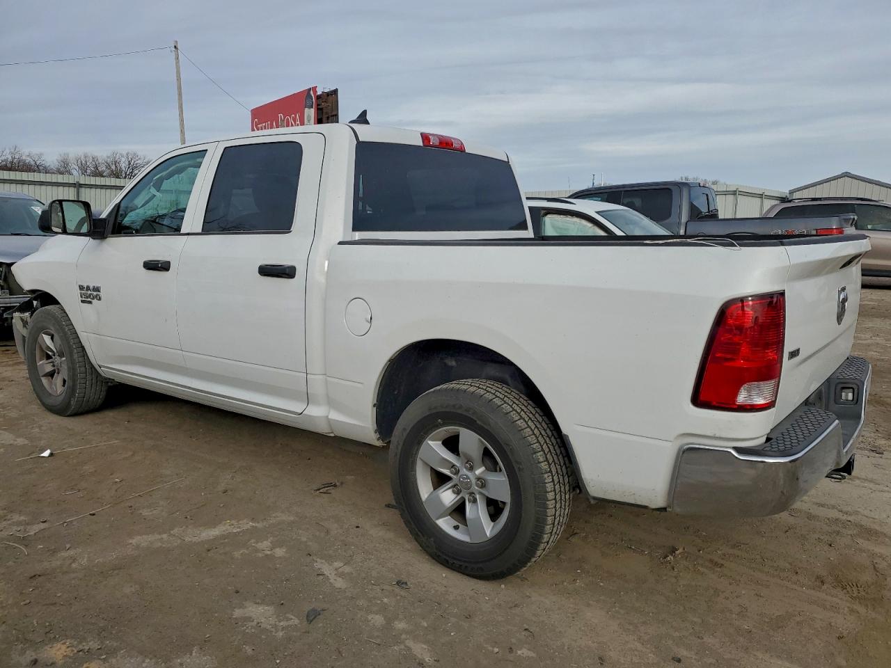 2023 RAM 1500 CLASSIC SLT photo 2