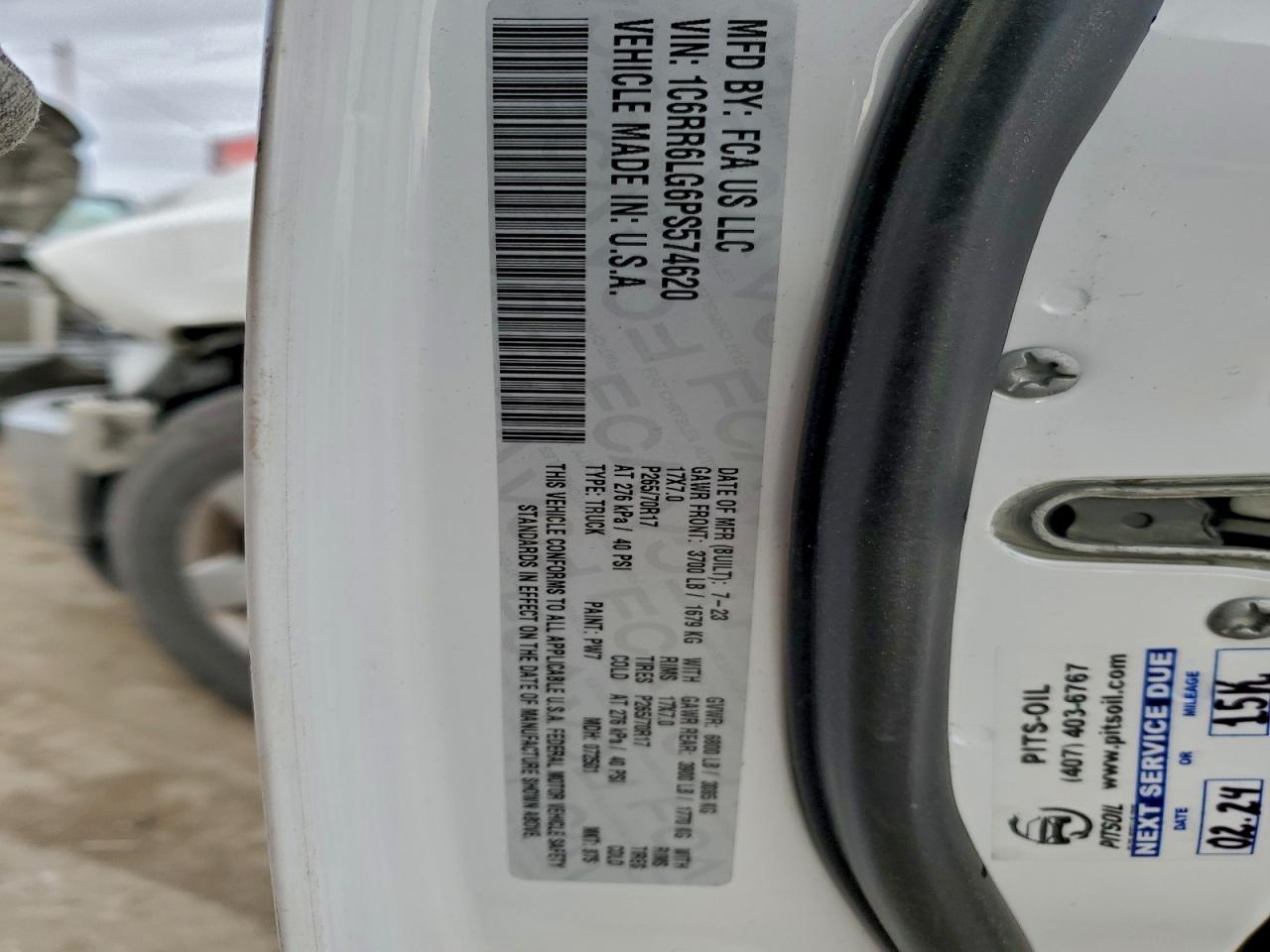 2023 RAM 1500 CLASSIC SLT photo 12