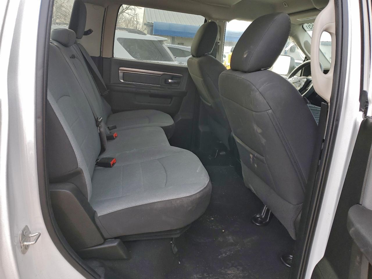 2023 RAM 1500 CLASSIC SLT photo 10