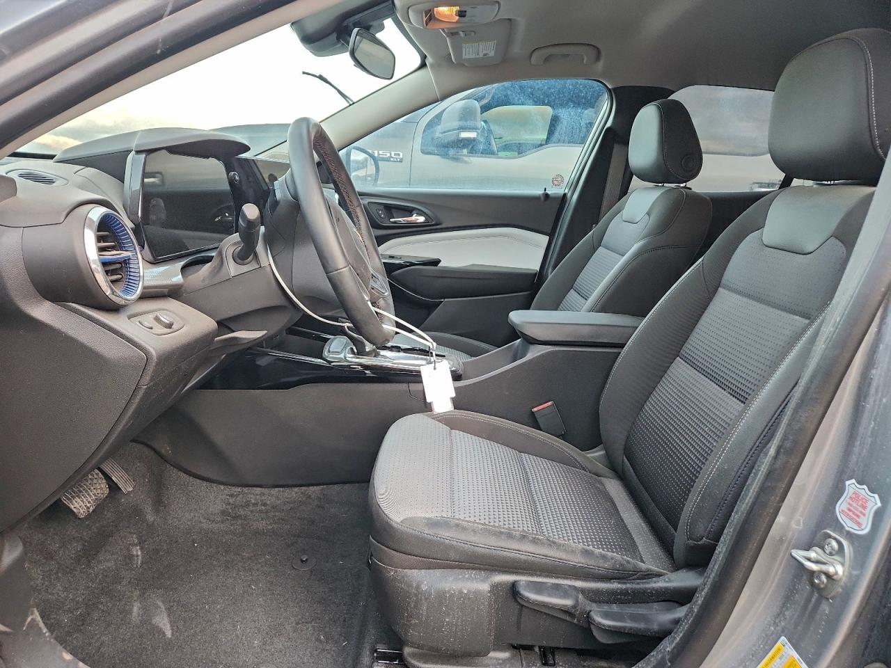 2025 CHEVROLET TRAX 1LT photo 13