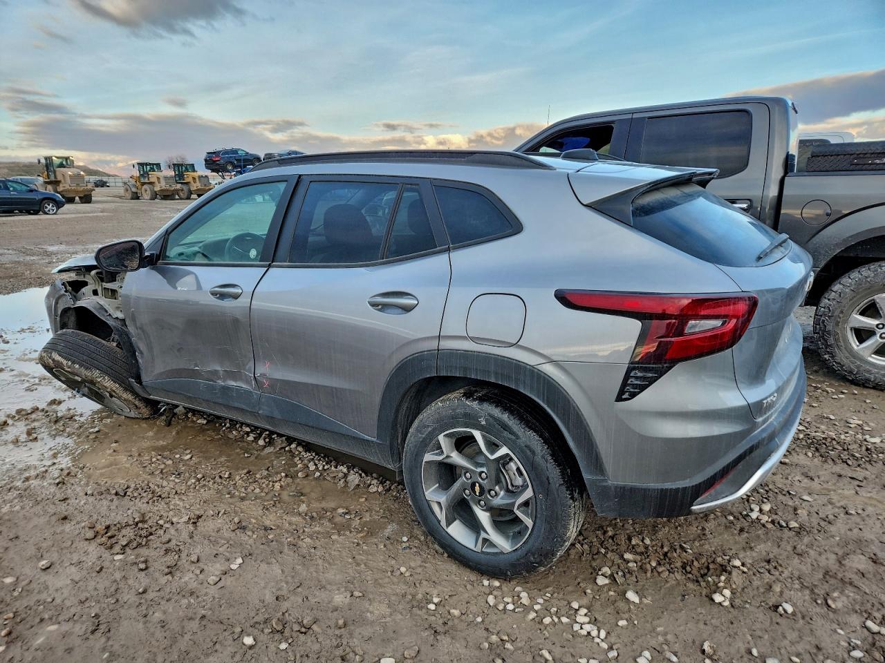 2025 CHEVROLET TRAX 1LT photo 3