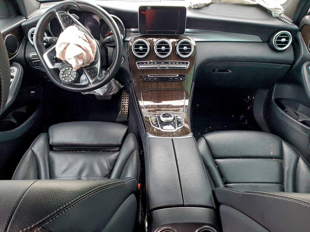 2018 MERCEDES-BENZ GLC 300 4MATIC photo 8
