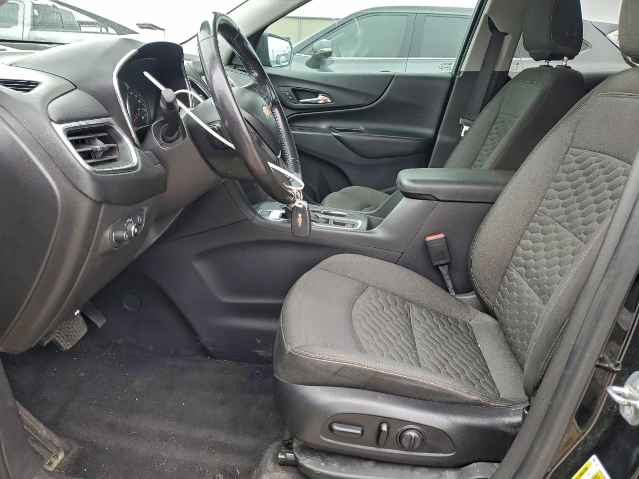 2020 CHEVROLET EQUINOX LT photo 7