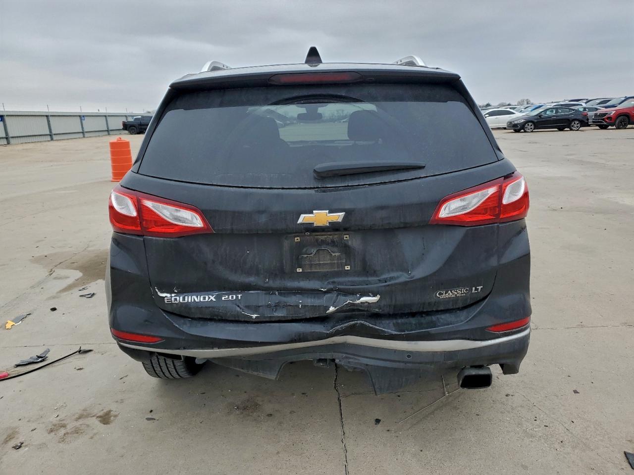 2020 CHEVROLET EQUINOX LT photo 6