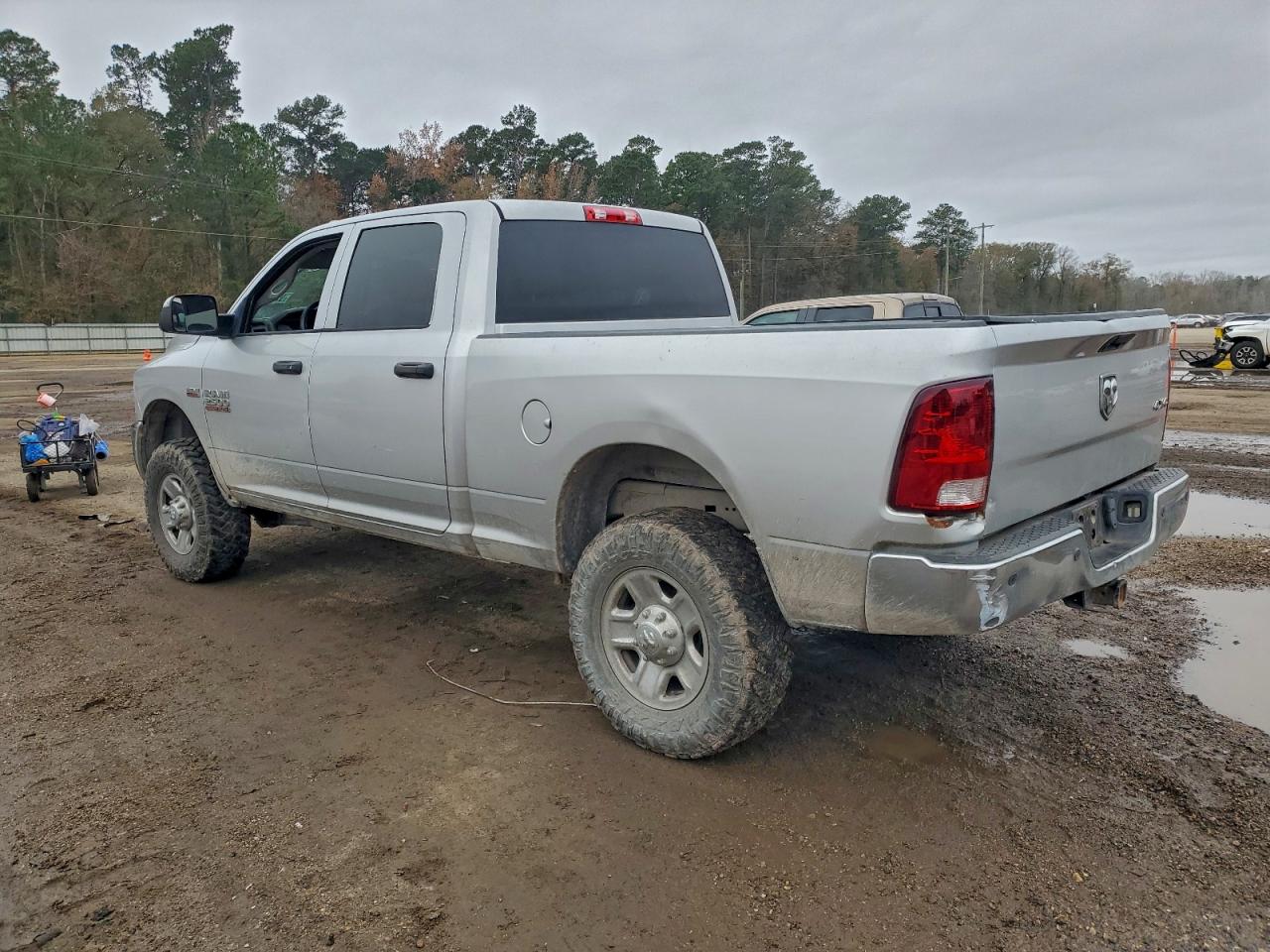2016 RAM 2500 ST photo 2
