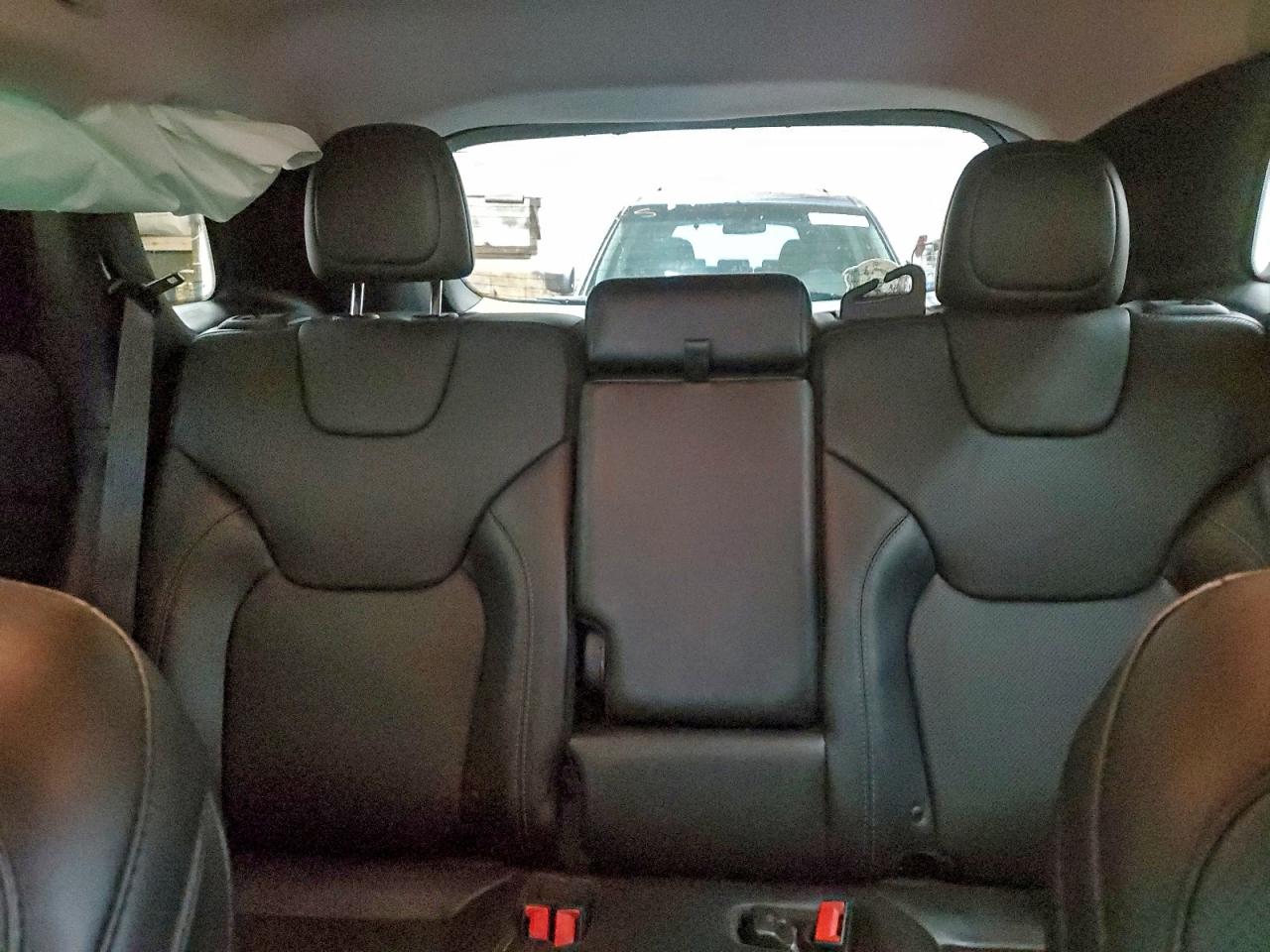 2019 JEEP CHEROKEE LIMITED photo 19