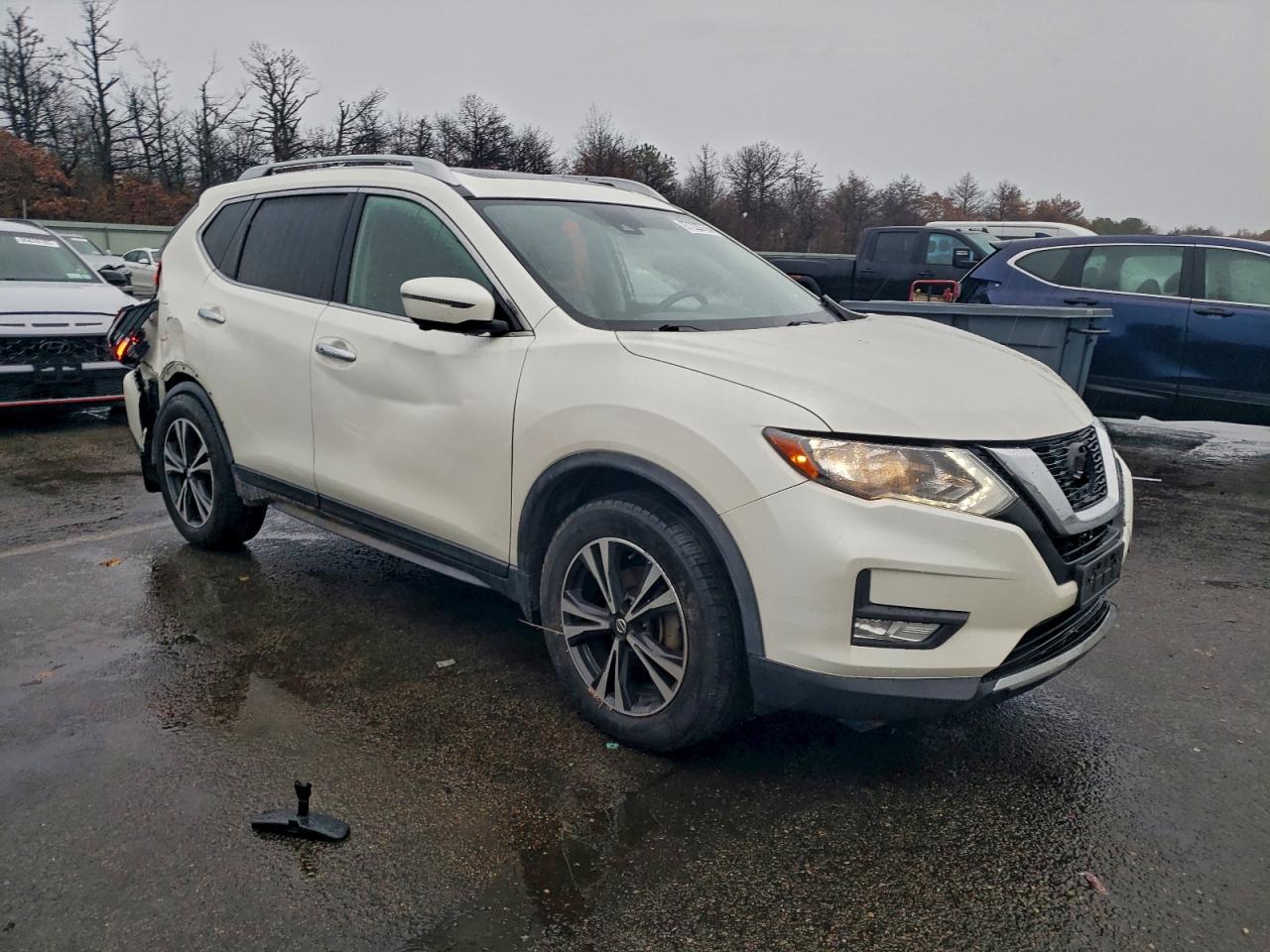 2019 NISSAN ROGUE S photo 4