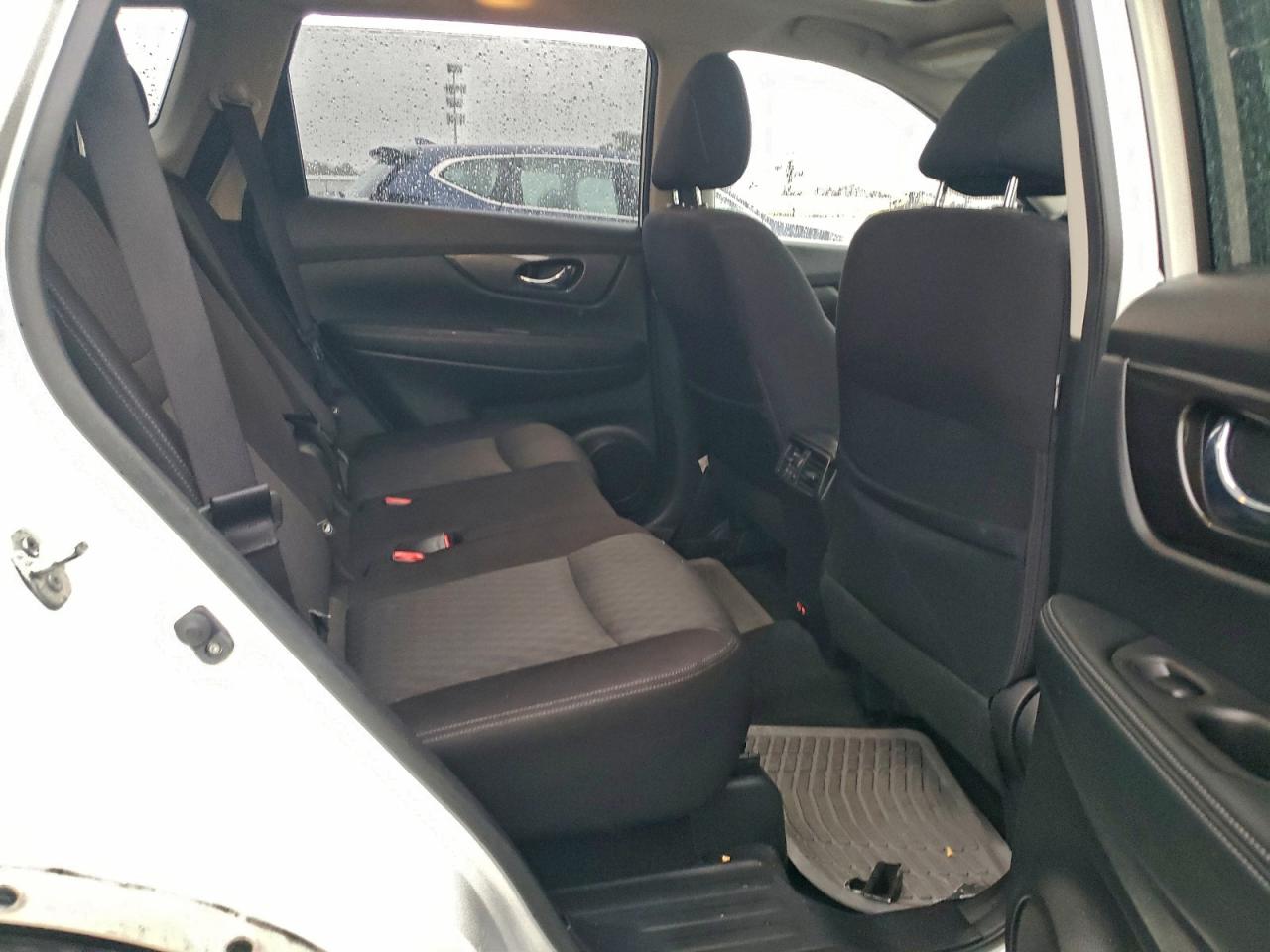 2019 NISSAN ROGUE S photo 11