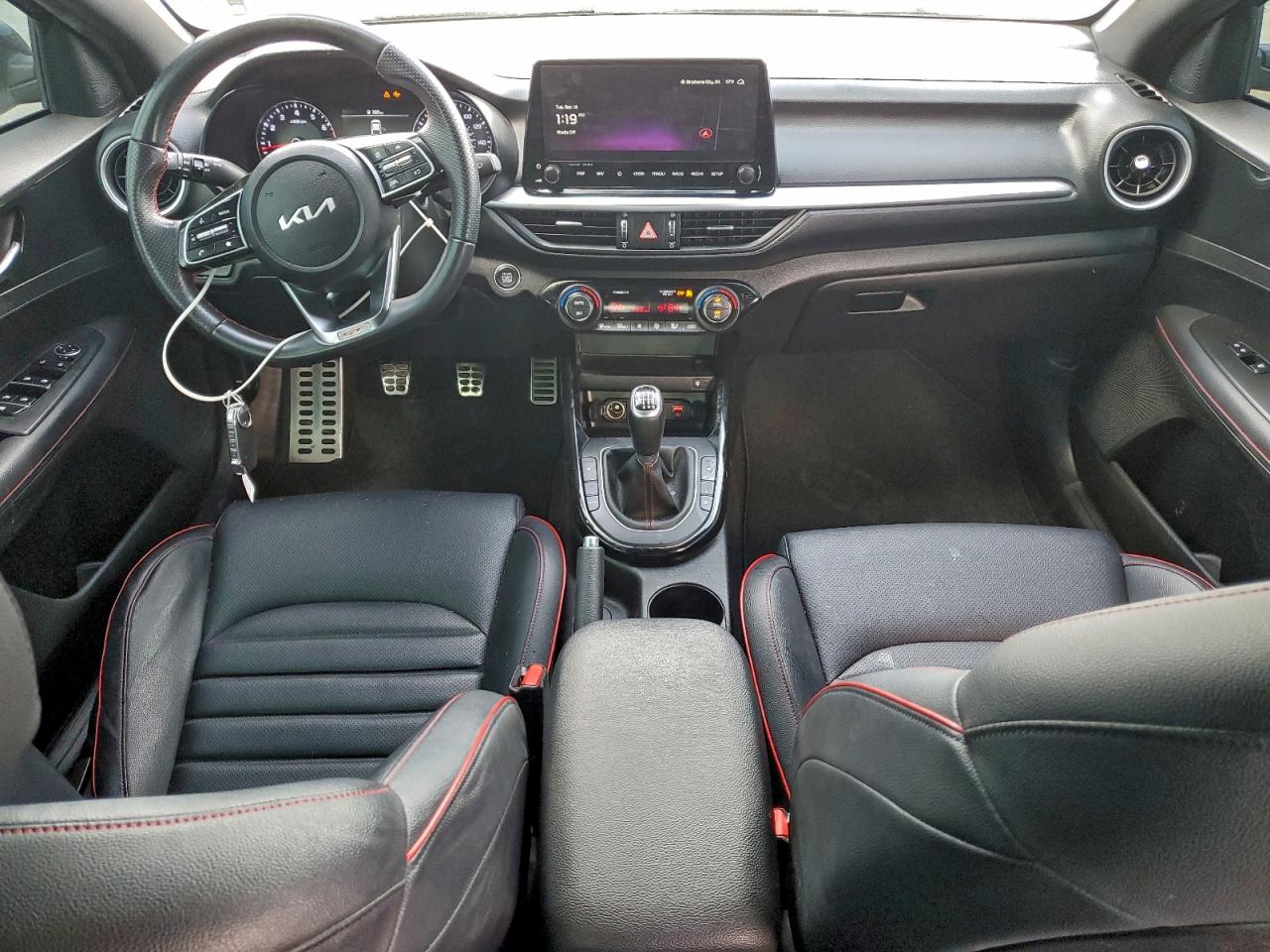 2023 KIA FORTE GT photo 8