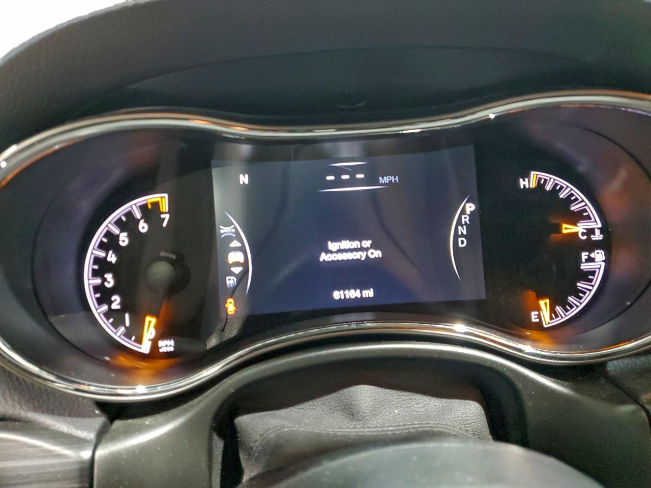 2020 JEEP GRAND CHEROKEE LAREDO photo 9