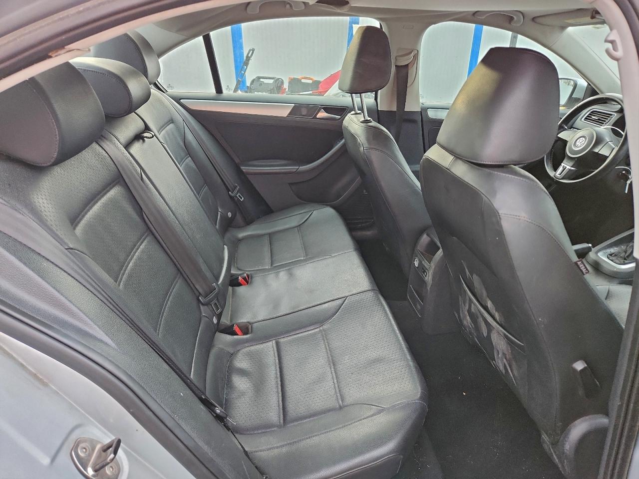 2013 VOLKSWAGEN JETTA SE photo 19