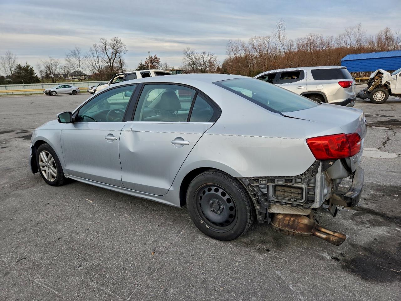 2013 VOLKSWAGEN JETTA SE photo 3