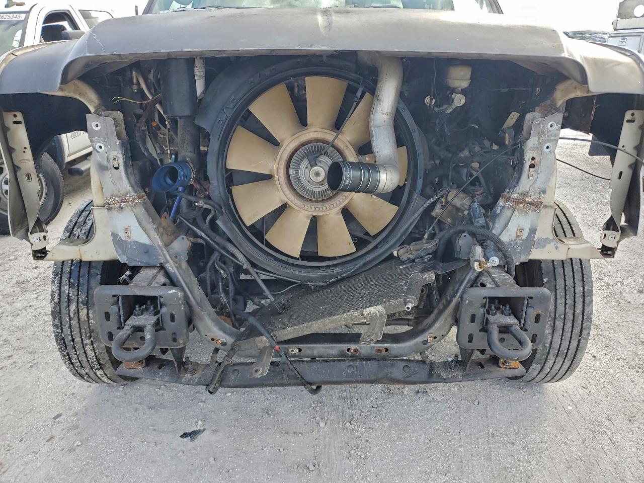 2004 FORD F550 SUPER photo 9