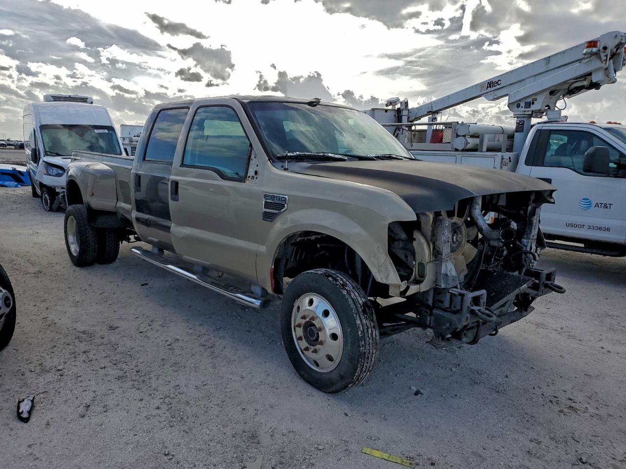 2004 FORD F550 SUPER