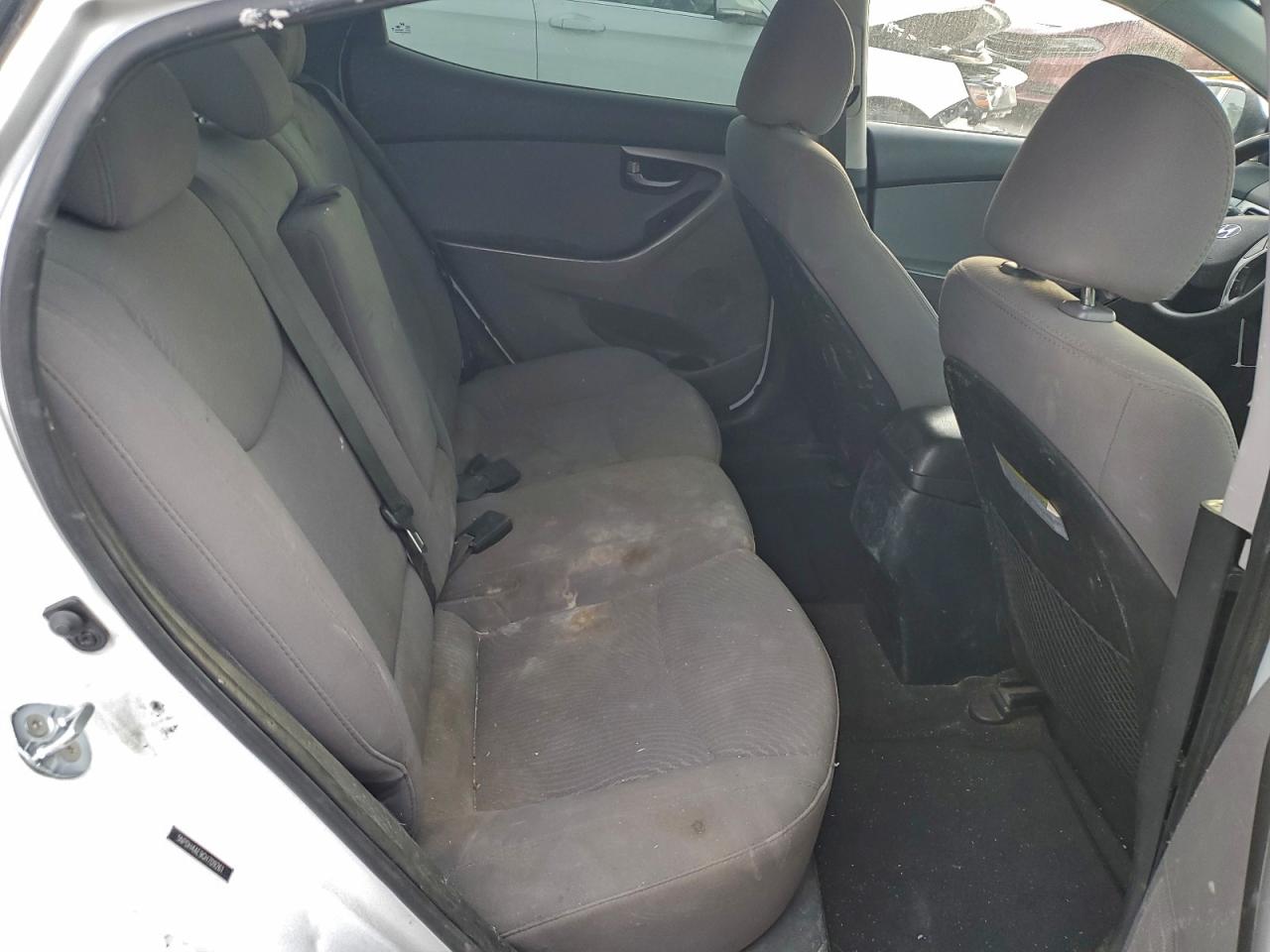 2016 HYUNDAI ELANTRA SE photo 10