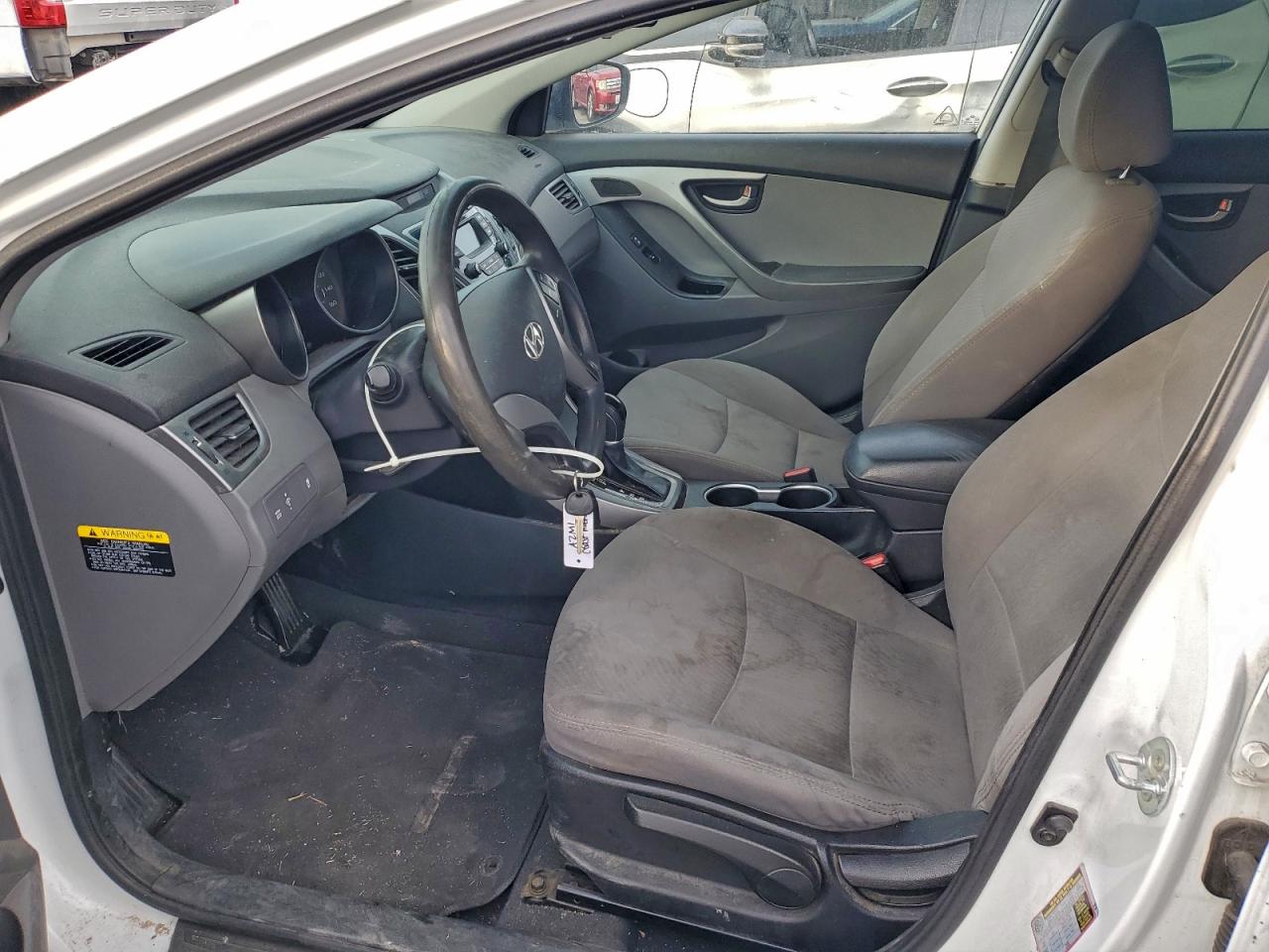 2016 HYUNDAI ELANTRA SE photo 7