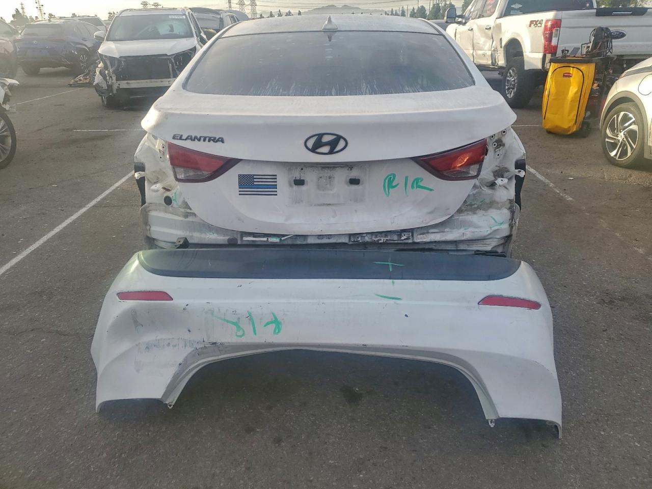 2016 HYUNDAI ELANTRA SE photo 6
