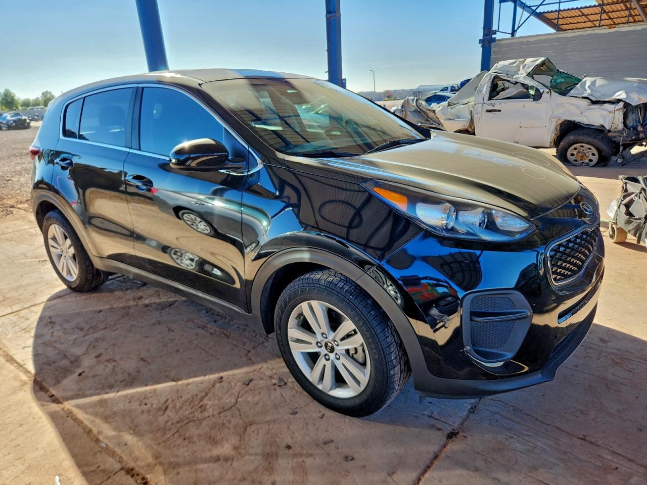 2017 KIA SPORTAGE LX photo 4