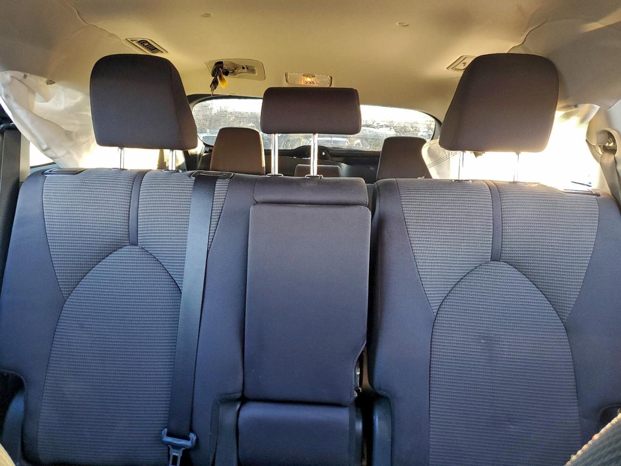 2024 TOYOTA HIGHLANDER LE photo 10