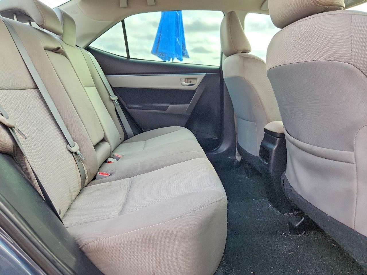 2015 TOYOTA COROLLA L photo 10