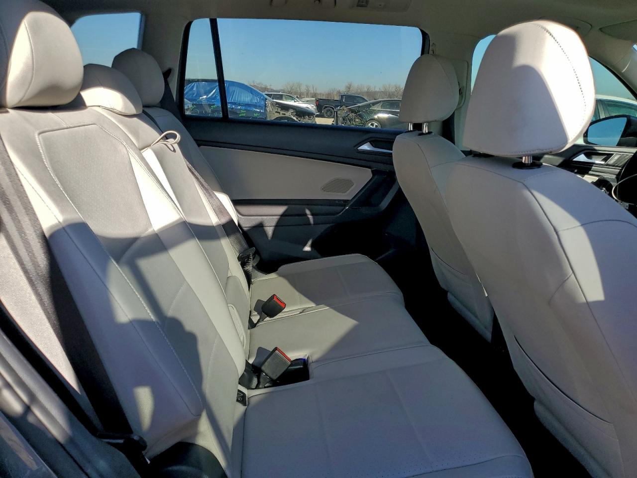 2020 VOLKSWAGEN TIGUAN photo 11