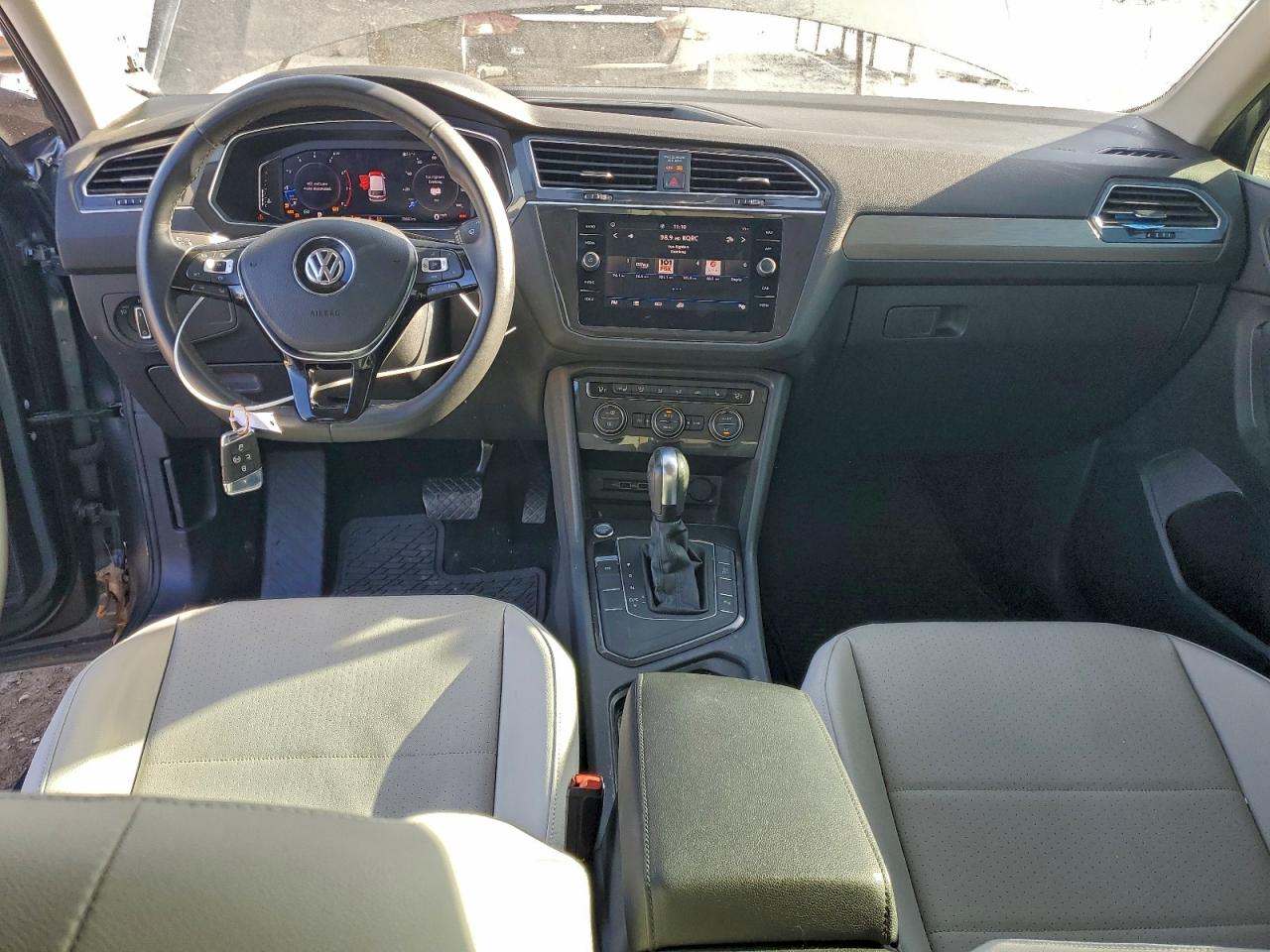 2020 VOLKSWAGEN TIGUAN photo 8