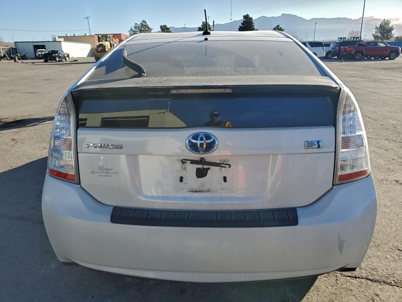 2011 TOYOTA PRIUS photo 6