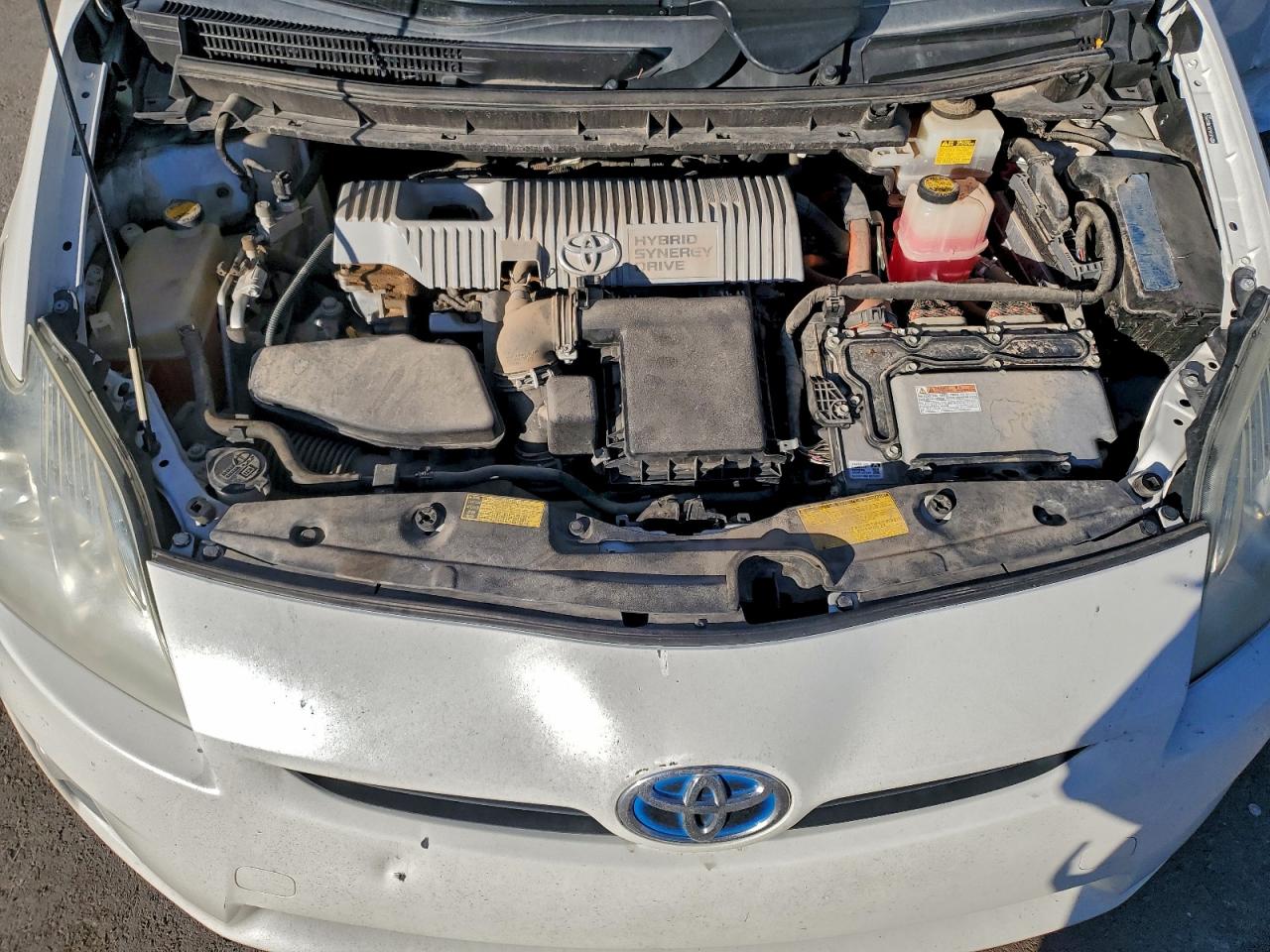 2011 TOYOTA PRIUS photo 11