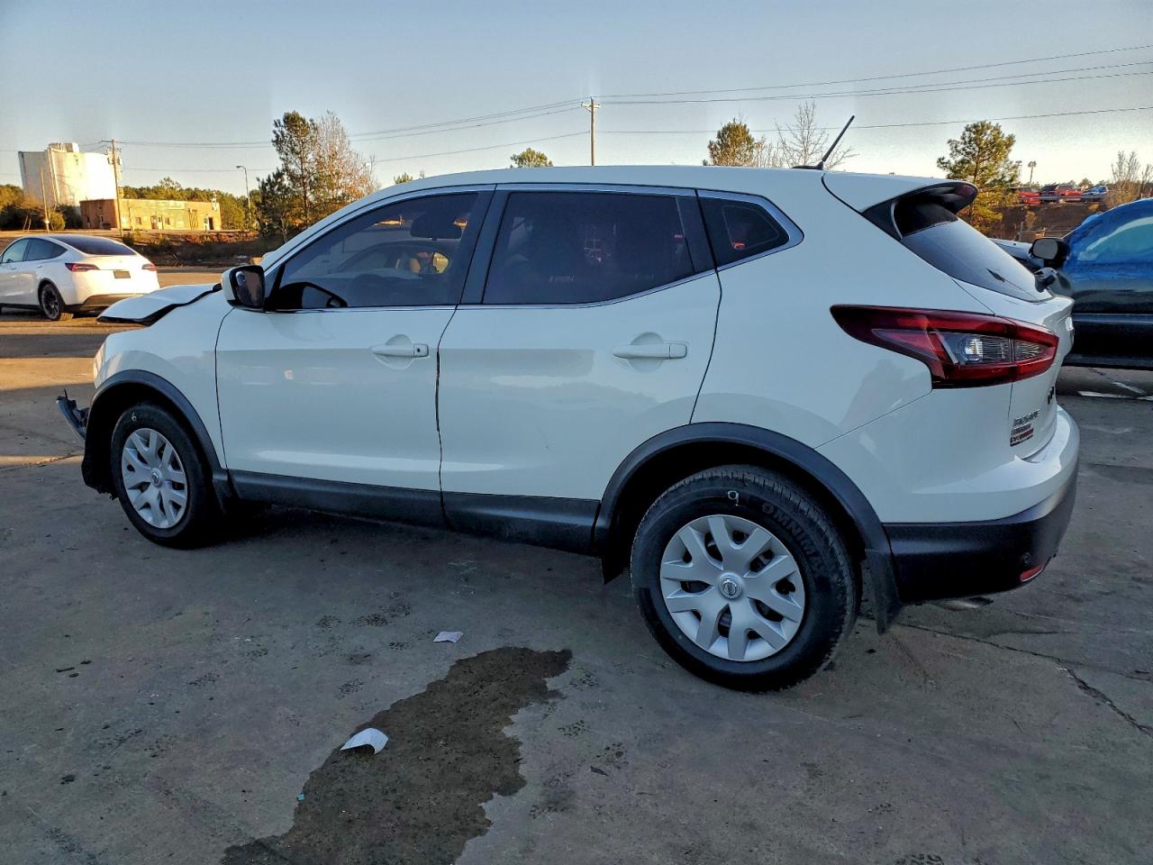 2020 NISSAN ROGUE SPORT S photo 2