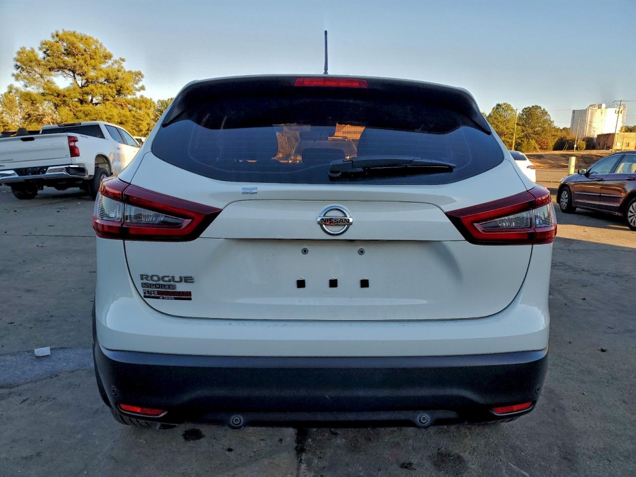 2020 NISSAN ROGUE SPORT S photo 6