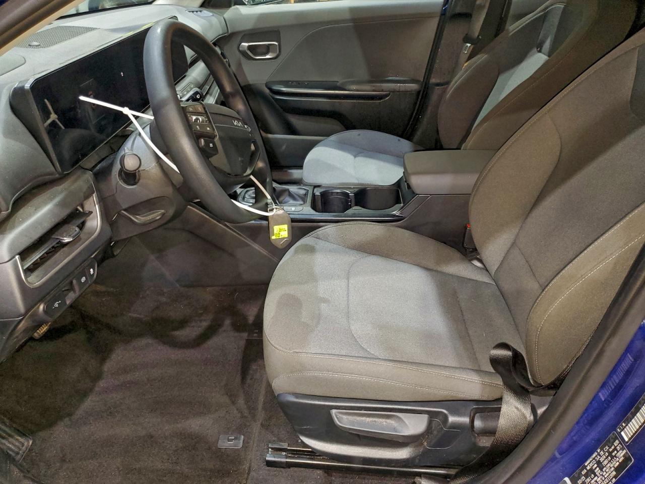 2025 KIA K4 LXS photo 7