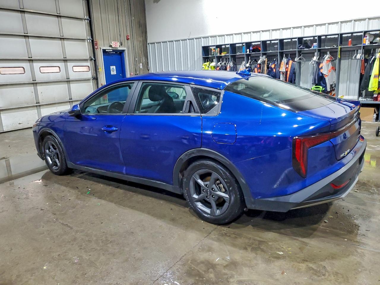2025 KIA K4 LXS photo 2