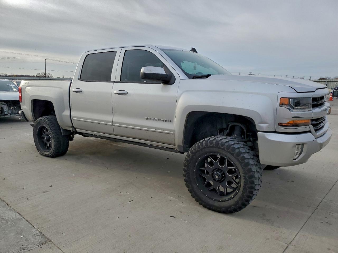 2017 CHEVROLET SILVERADO K1500 LT photo 7