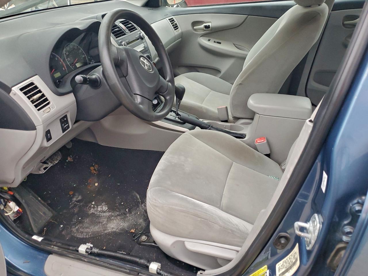 2012 TOYOTA COROLLA BASE photo 7