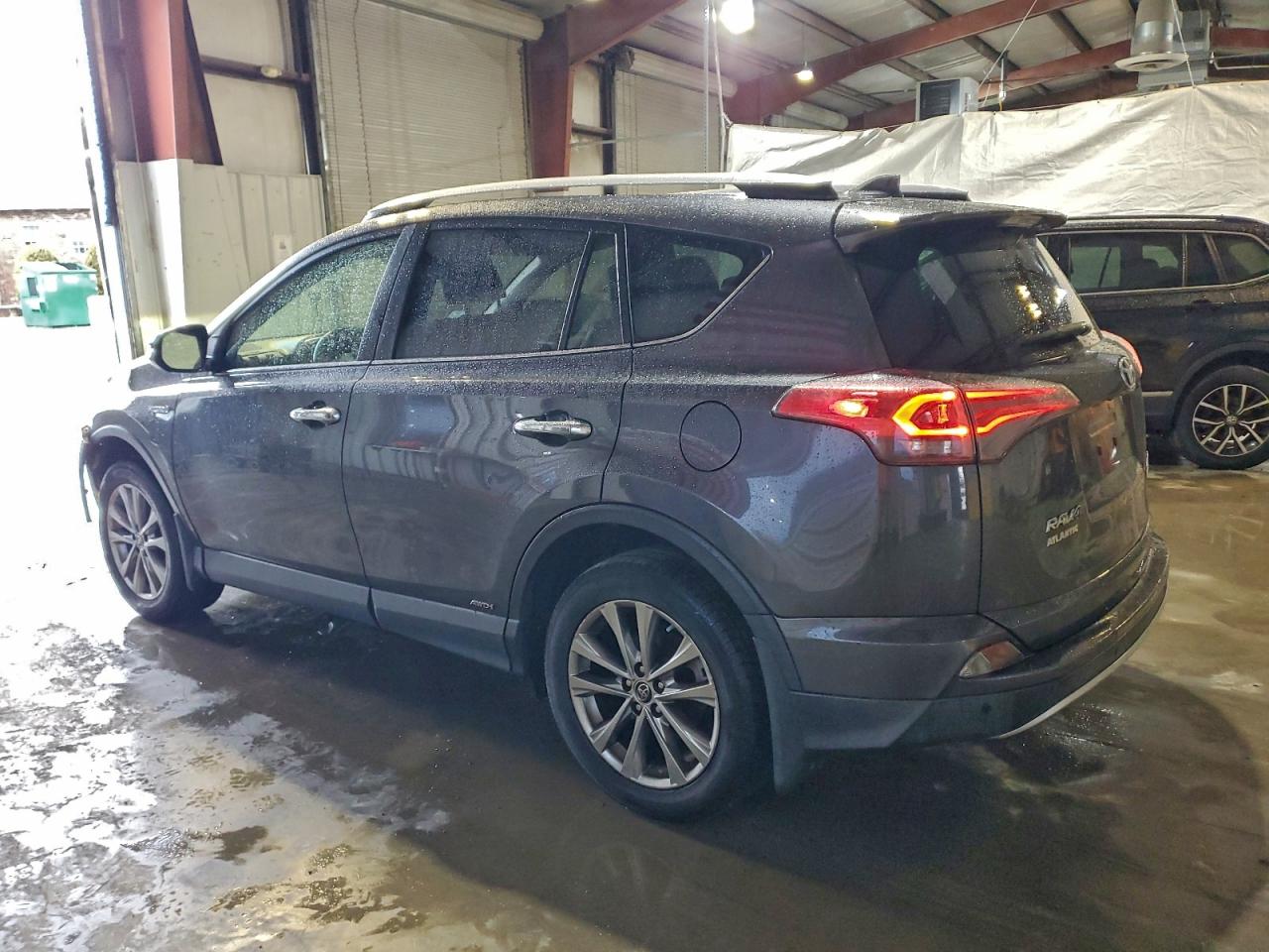 2016 TOYOTA RAV4 HV LIMITED photo 2