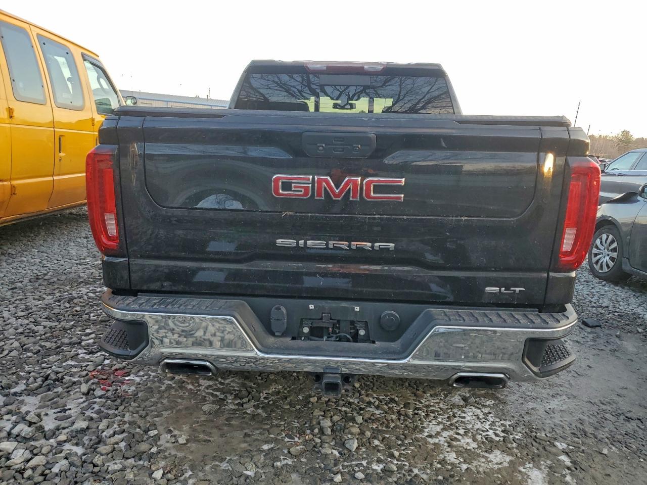 2020 GMC SIERRA K1500 SLT photo 11