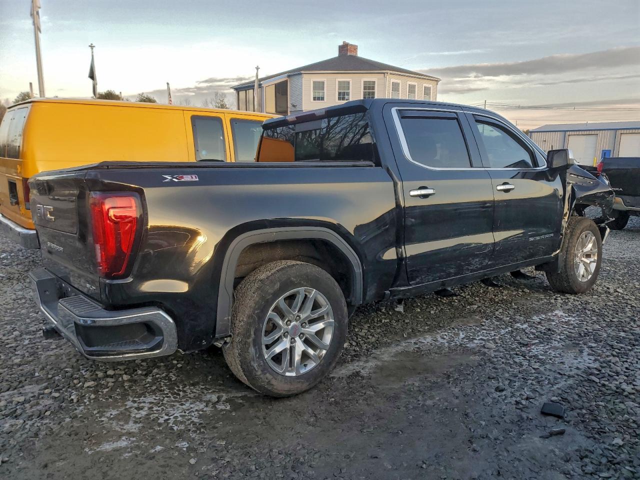 2020 GMC SIERRA K1500 SLT photo 5