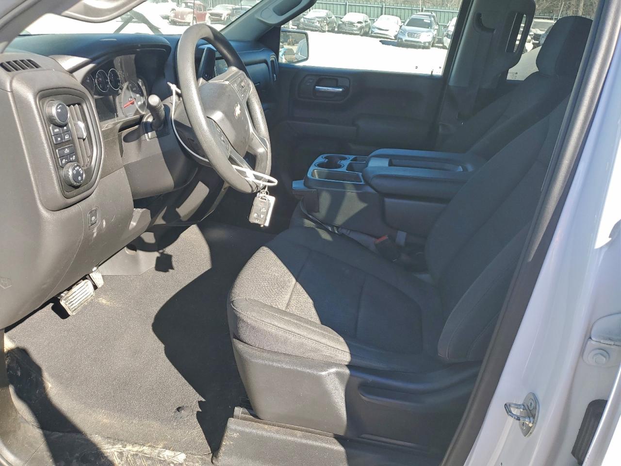 2021 CHEVROLET SILVERADO K1500 CUSTOM photo 7