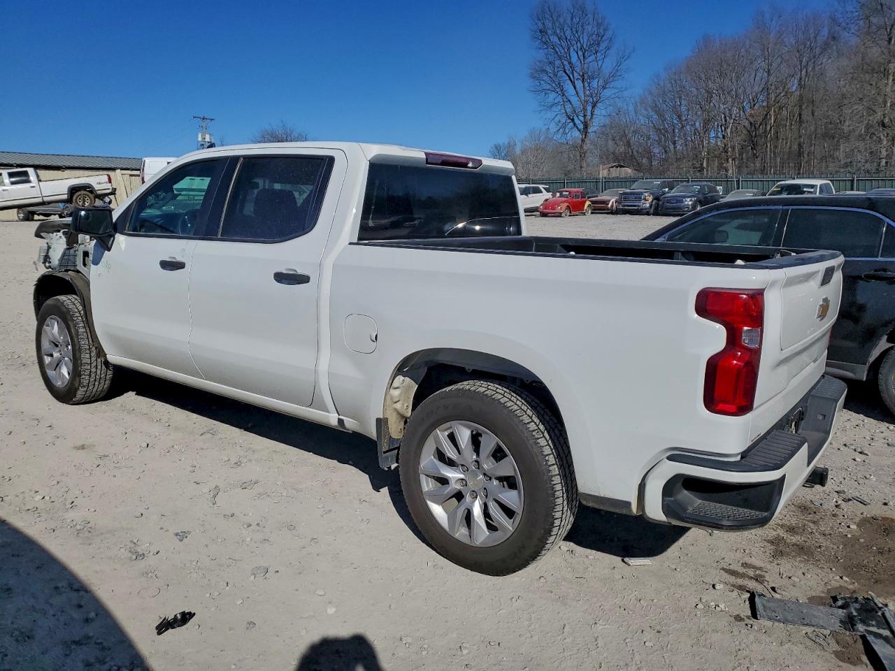 2021 CHEVROLET SILVERADO K1500 CUSTOM photo 2