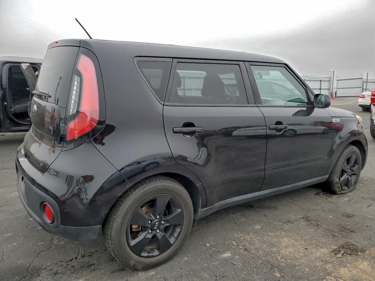 2017 KIA SOUL photo 3