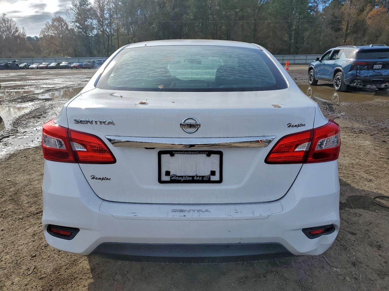 2019 NISSAN SENTRA S photo 6