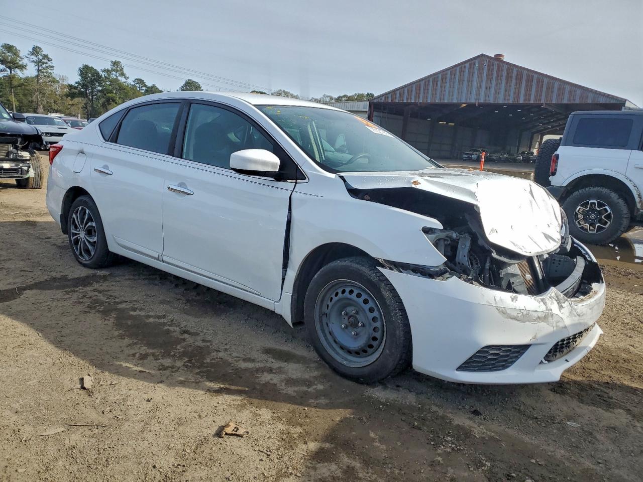 2019 NISSAN SENTRA S photo 4