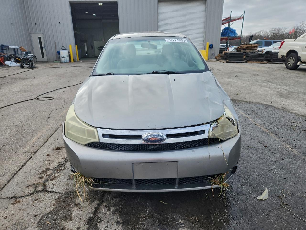 2008 FORD FOCUS SE photo 5