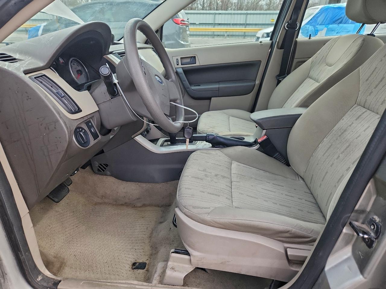 2008 FORD FOCUS SE photo 7