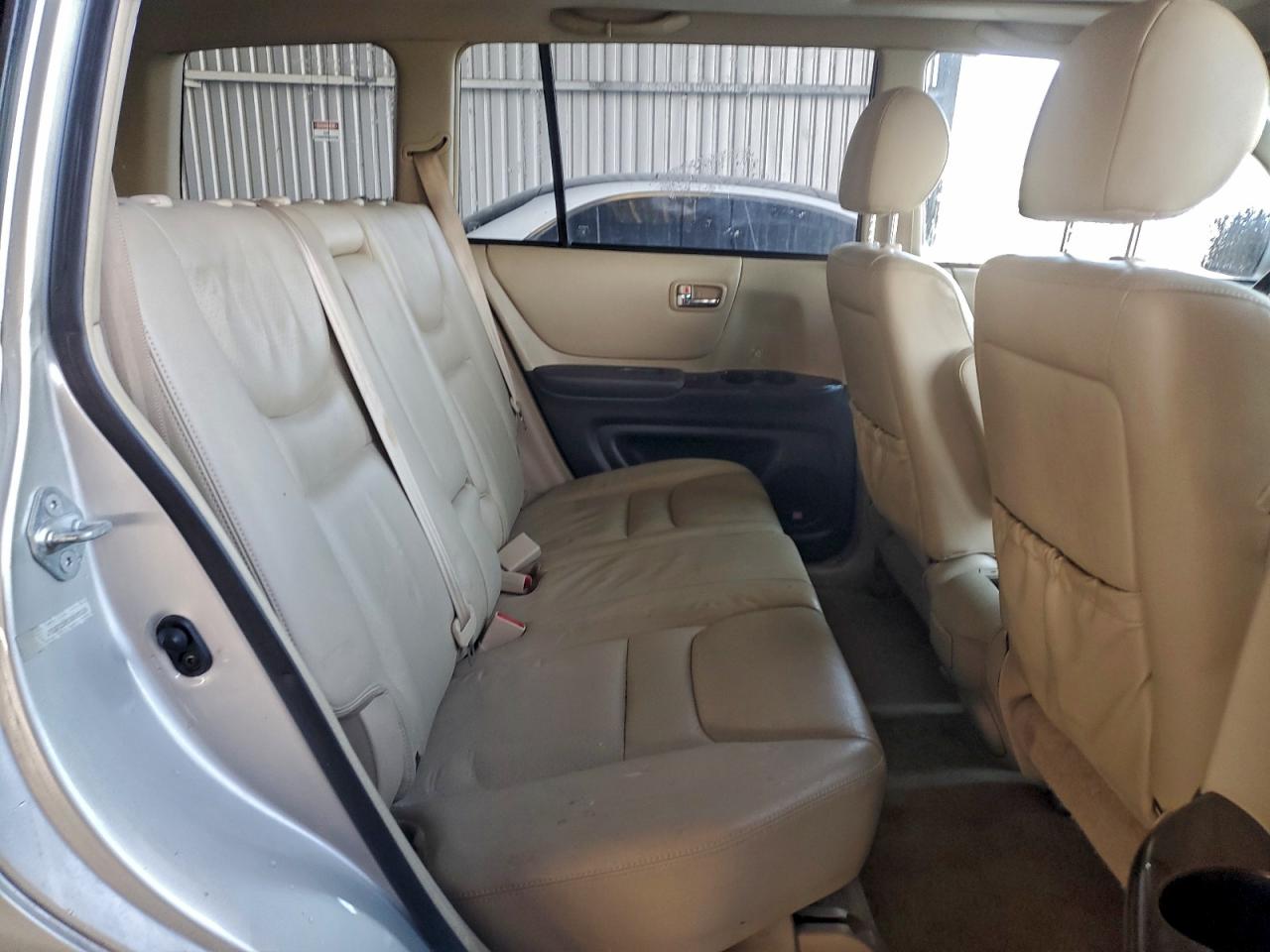 2003 TOYOTA HIGHLANDER LIMITED photo 11