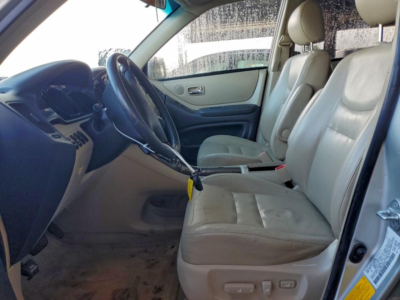 2003 TOYOTA HIGHLANDER LIMITED photo 7