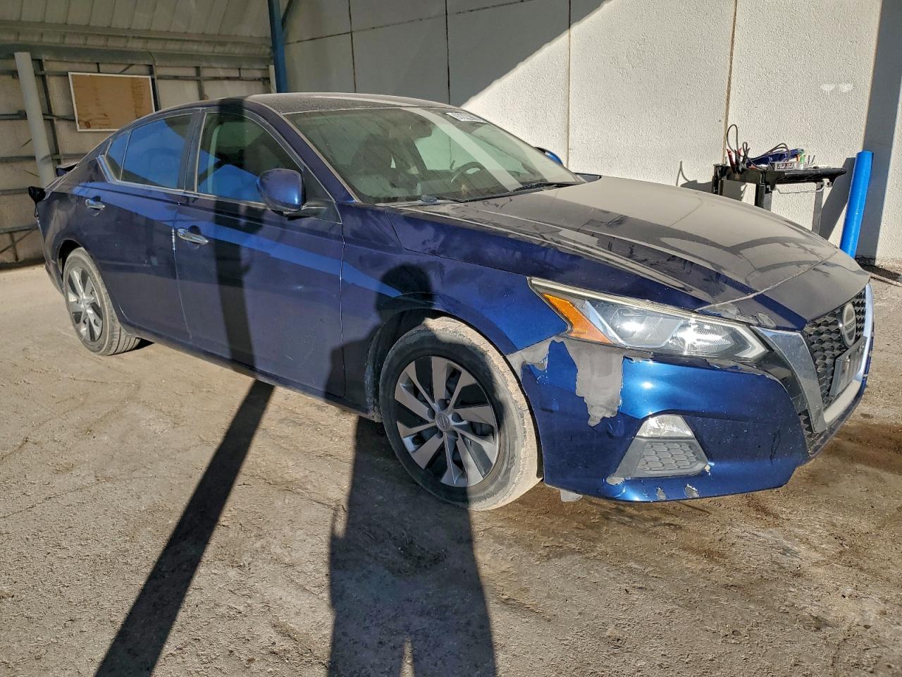 2019 NISSAN ALTIMA S photo 4